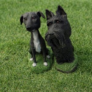 Set of dachshund and Scottish terrier, bobble head figurines